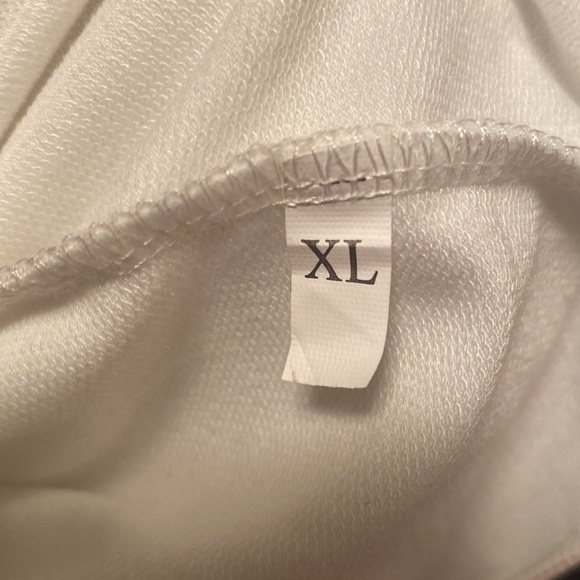 Brand New Multicolor Sweatshirt..size XL - Picture 3 of 3